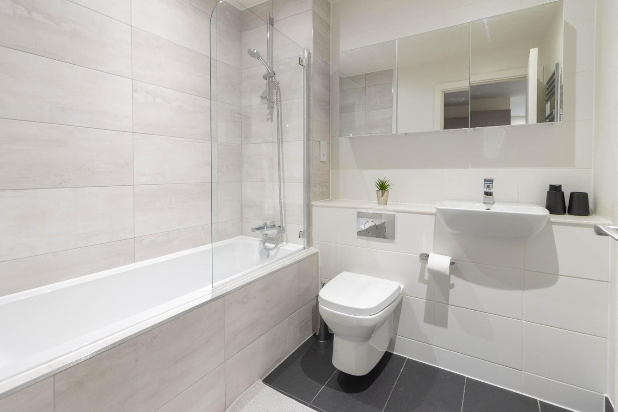 Апартаменти Linacre 11 - Modern 2 Bed Behind The Cathedral With Free Parking And Fast Wifi Ексетер Екстер'єр фото