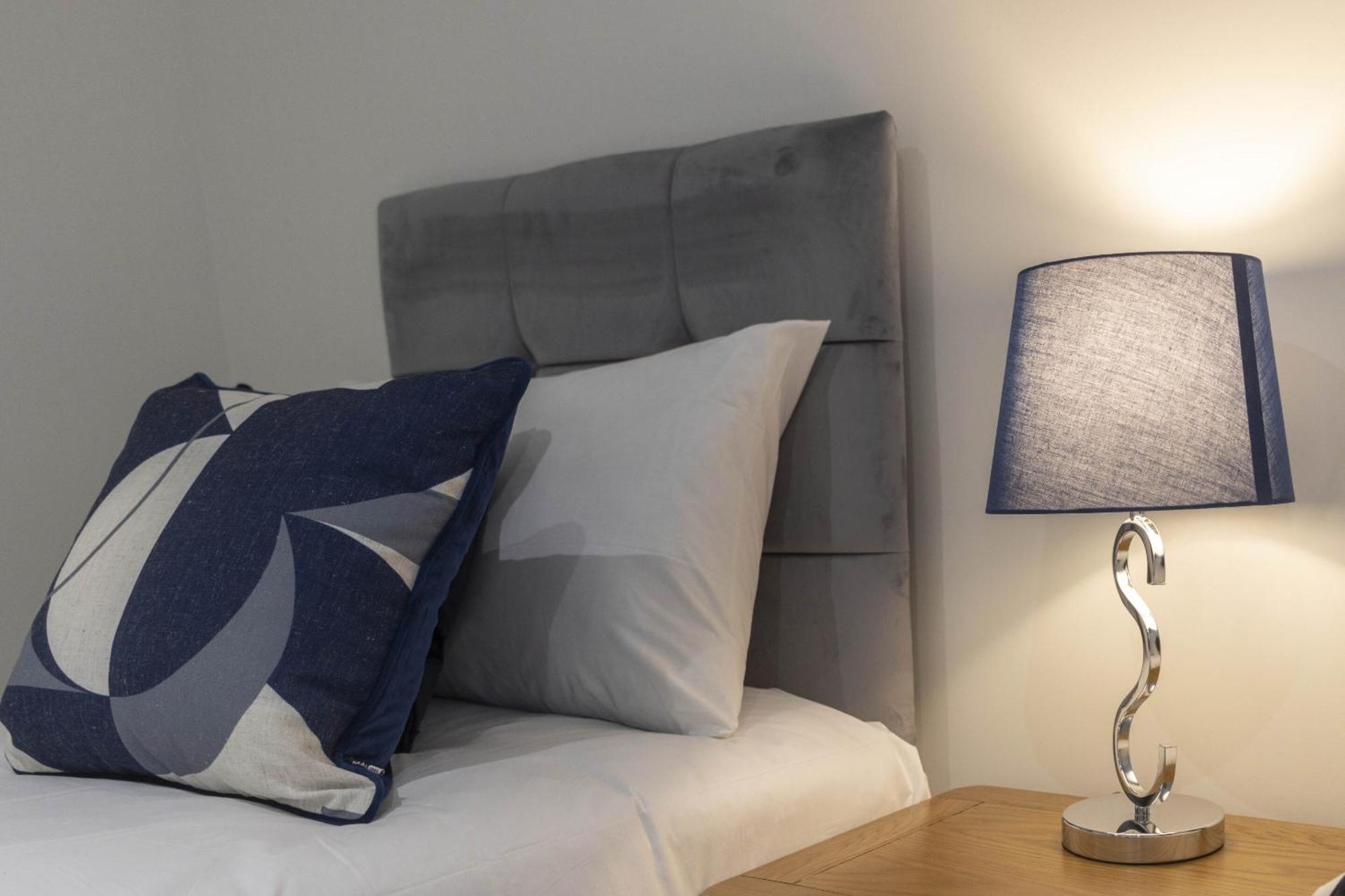 Апартаменти Linacre 11 - Modern 2 Bed Behind The Cathedral With Free Parking And Fast Wifi Ексетер Екстер'єр фото