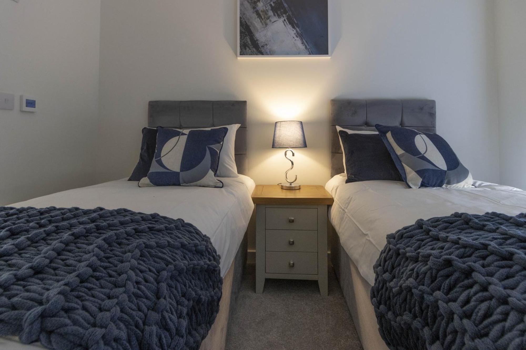 Апартаменти Linacre 11 - Modern 2 Bed Behind The Cathedral With Free Parking And Fast Wifi Ексетер Екстер'єр фото